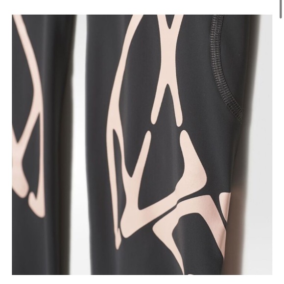 NWOT adidas AZ Adizero size small 3/4 graphic running tights med compression - Picture 13 of 16